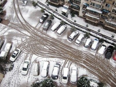 下雪行車