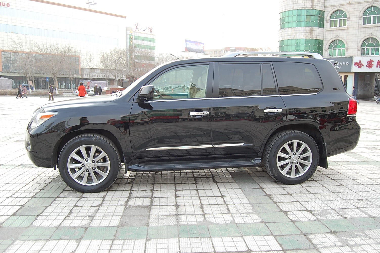 2011款美版雷克薩斯LX570