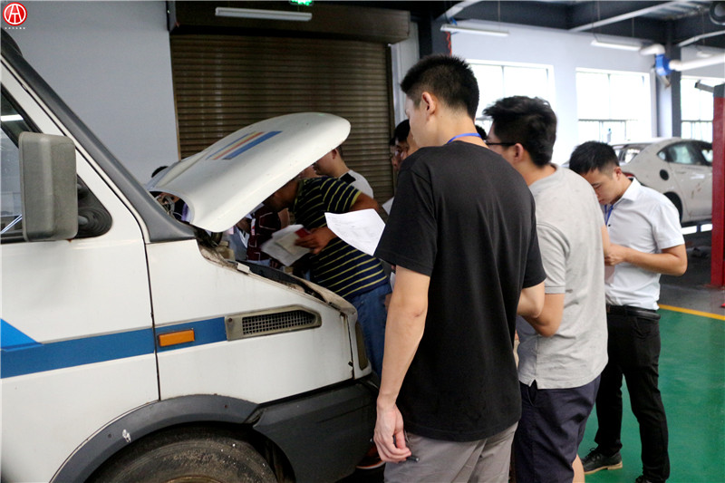 中華汽車網(wǎng)校2016年6月二手車評(píng)估師實(shí)操高級(jí)大課堂@chinaadec.com